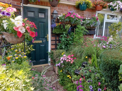 A photograph of the 2025 Best Overall Garden winner winning garden
